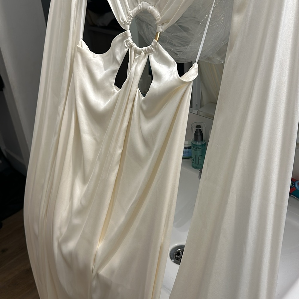 cult gaia Ivory Cutout Maxi Dress with Ring Detail - Picture 3 of 4